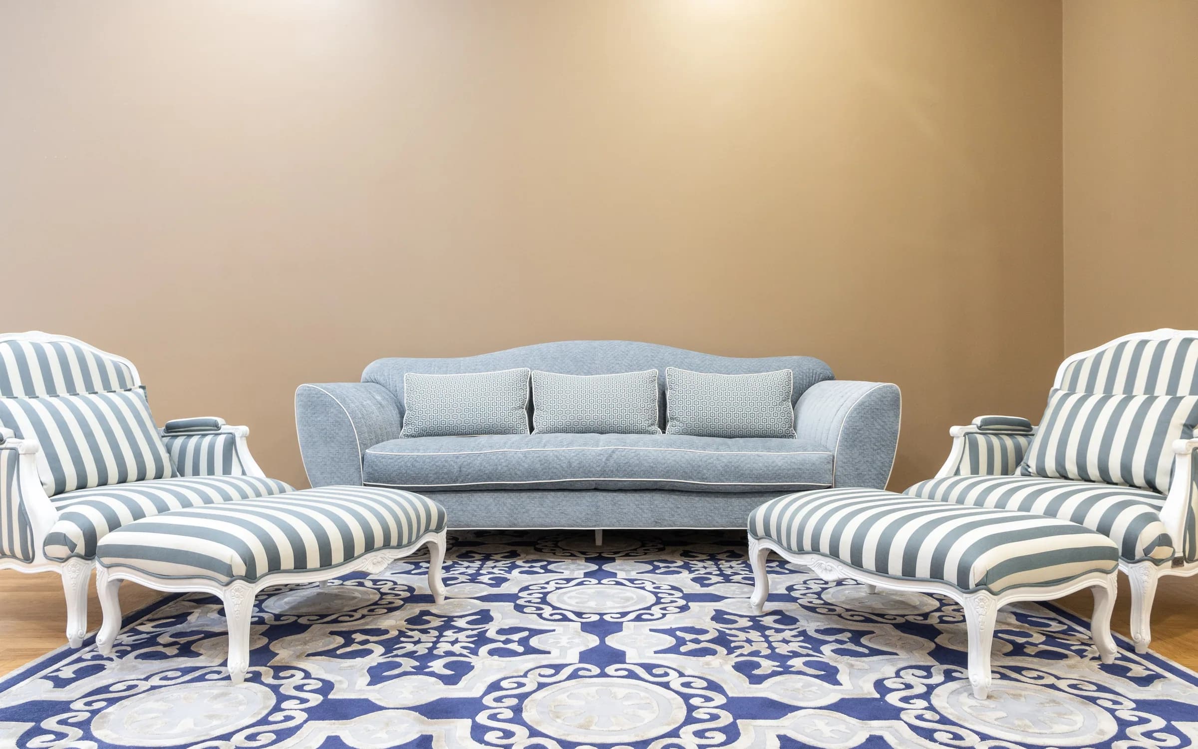 Ambiente con Alfombras Modulares instalado: fotografía de Grupo Dekor