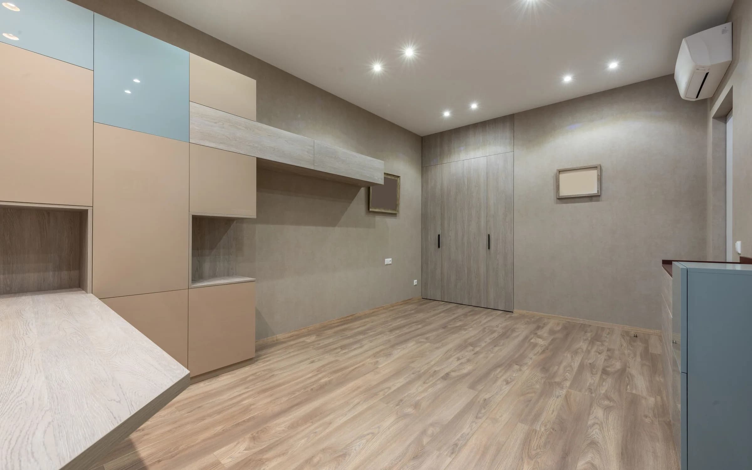 Ambiente con Pisos Vinil / LVT instalado: fotografía de Grupo Dekor