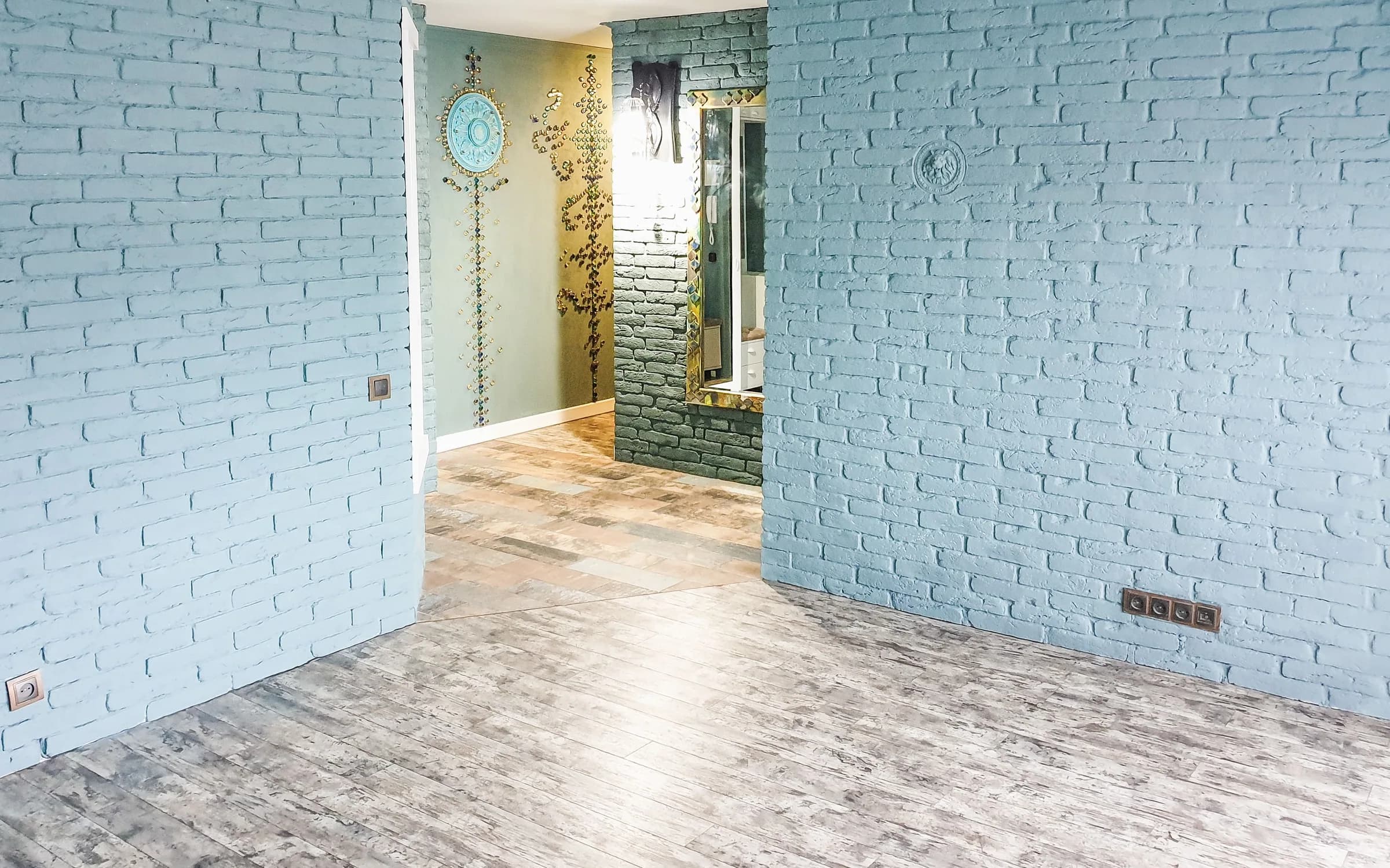 Ambiente con Pisos Vinil / LVT instalado: fotografía de Grupo Dekor