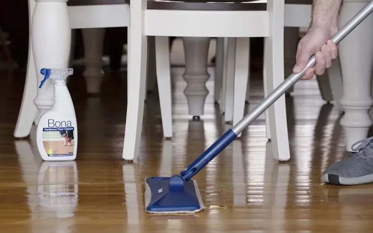 Ambiente con Productos de limpieza Bona instalado: fotografía de Grupo Dekor